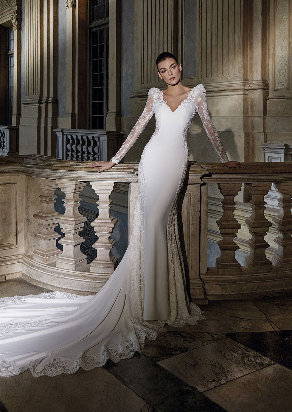 Los vestidos de novia más bonitos de la nueva colección de Pronovias para  bodas 2024