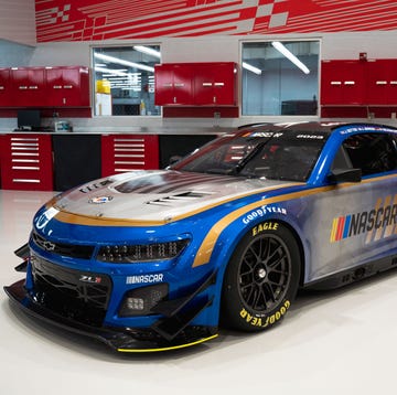 nascar garage 56 chevrolet camaro zl1