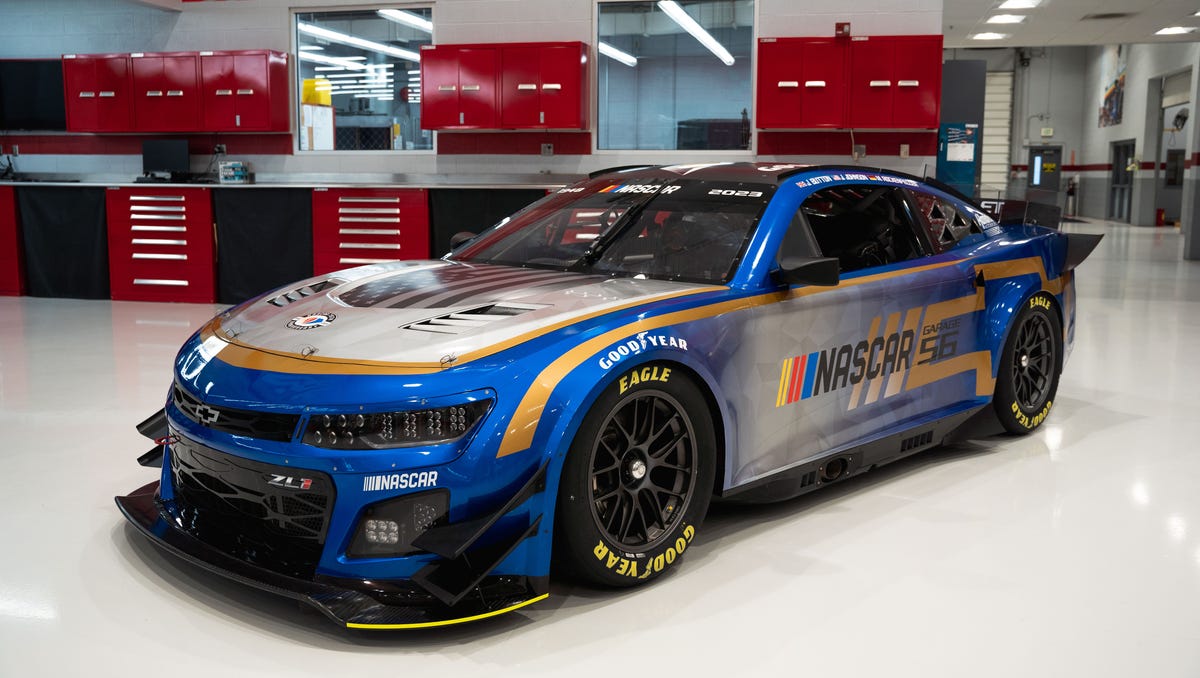 nascar garage 56 chevrolet camaro zl1