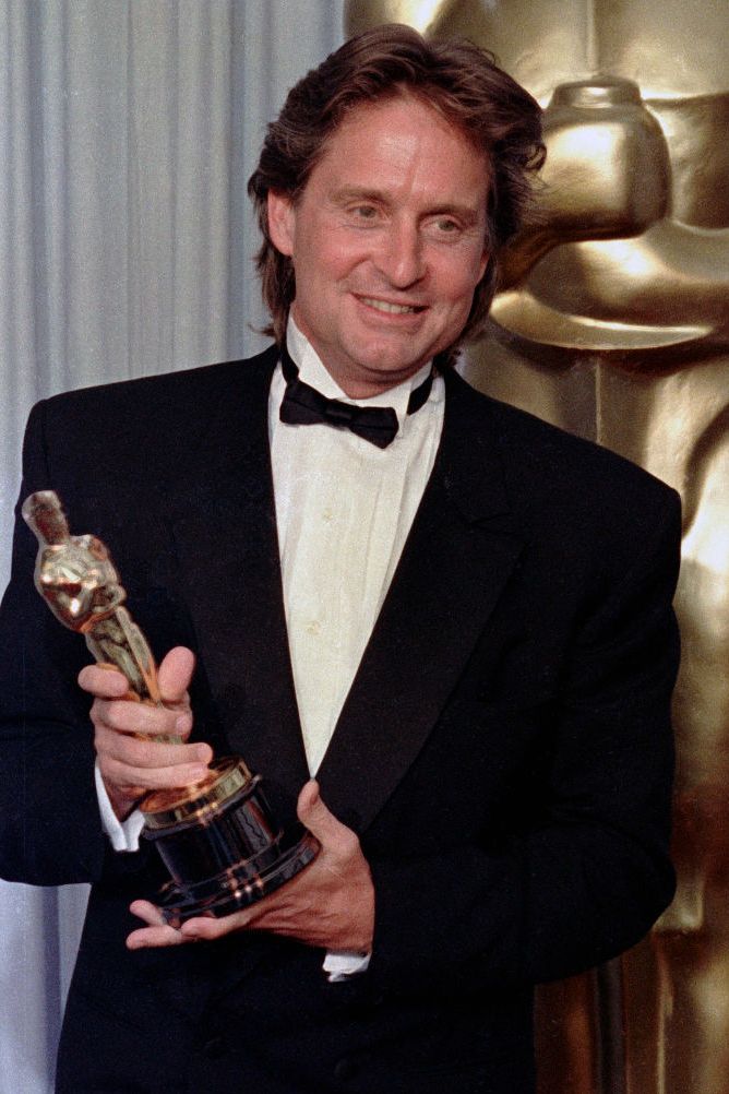 oscar winner michael douglas at academy awards 1988