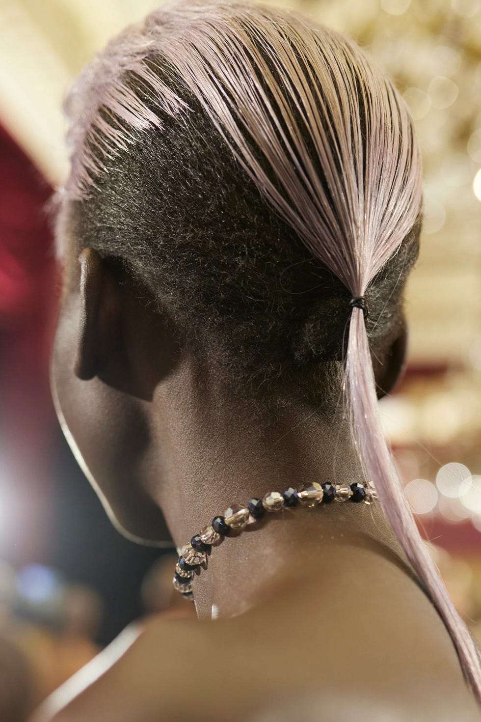 Capelli con coda novità: acconciature moda 2024