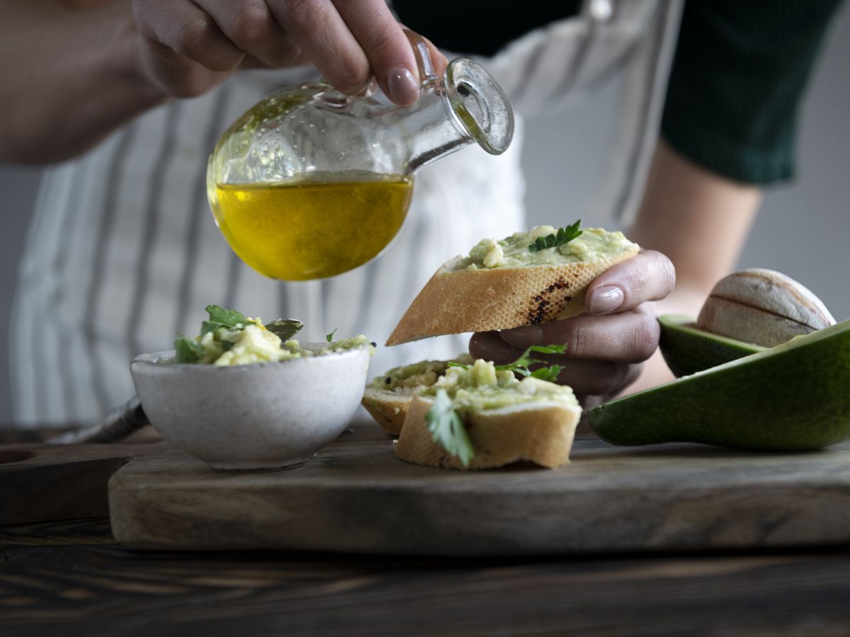 14 razones por las que deberíamos empezar a tomar aceite de oliva