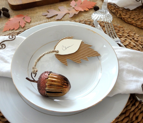 thanksgiving place cards - acorn leaf place cards