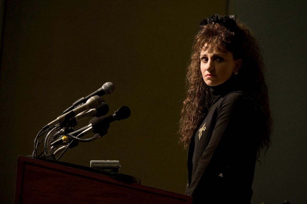 impeachment american crime story "exiles” episode 1 airs tuesday, september 7    pictured annaleigh ashford as paula jones cr tina thorpefx