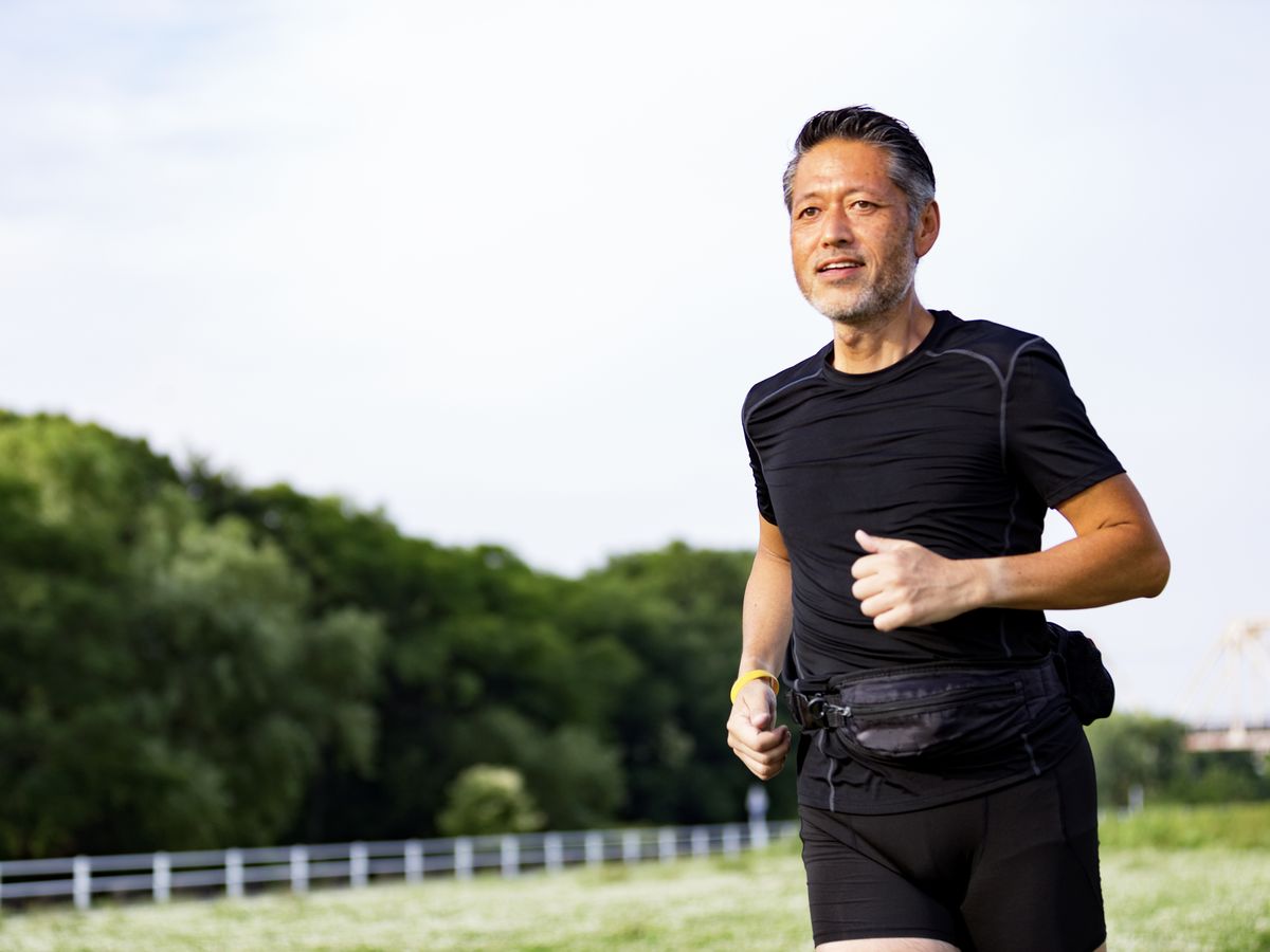https://hips.hearstapps.com/hmg-prod/images/active-japanese-senior-man-jogging-against-the-royalty-free-image-1666110587.jpg?crop=0.88889xw:1xh;center,top&resize=1200:*
