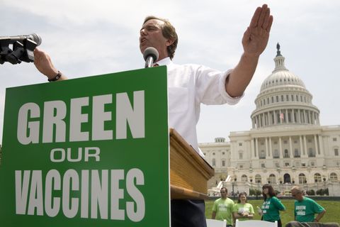 jenny mccarthy and jim carrey host green our vaccines press conference