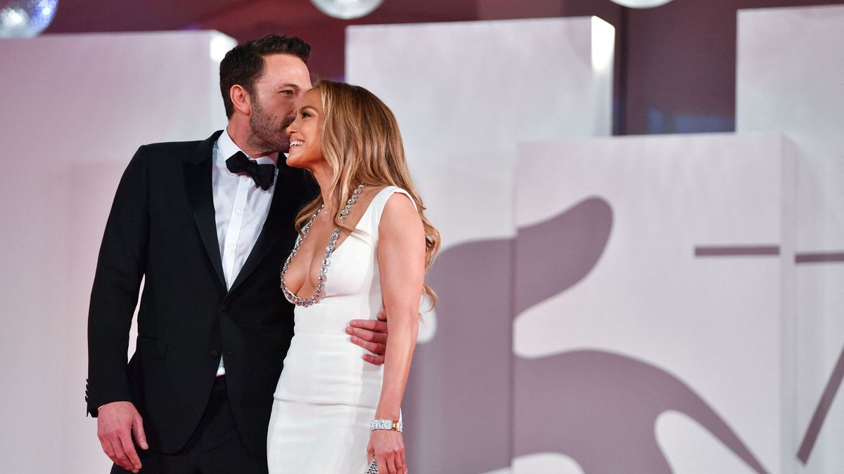 preview for Ben Affleck and Jennifer Lopez's relationship timeline