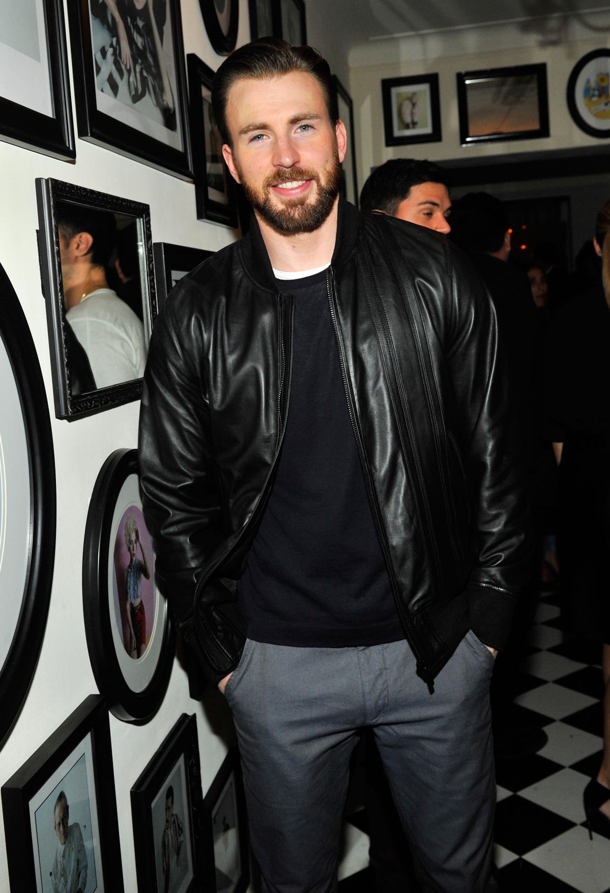 Chris Evans Accidentally Posted a Nude Pic and Twitter Is Going Wild