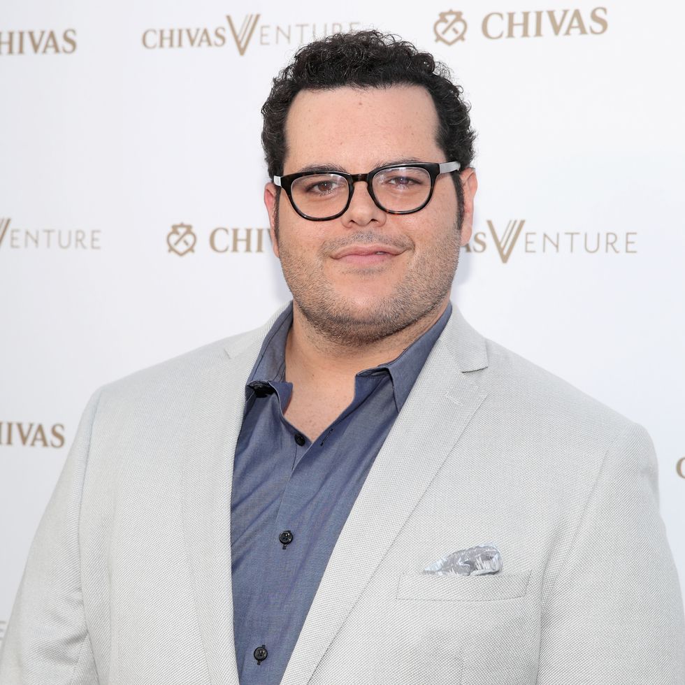halle berry and josh gad announce winners of the chivas venture $1m global startup competition