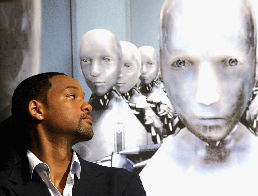will smith attends 'i,robot' press conference