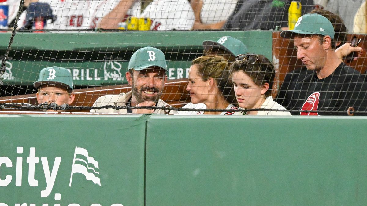 preview for Jennifer Lopez and Ben Affleck’s Relationship History