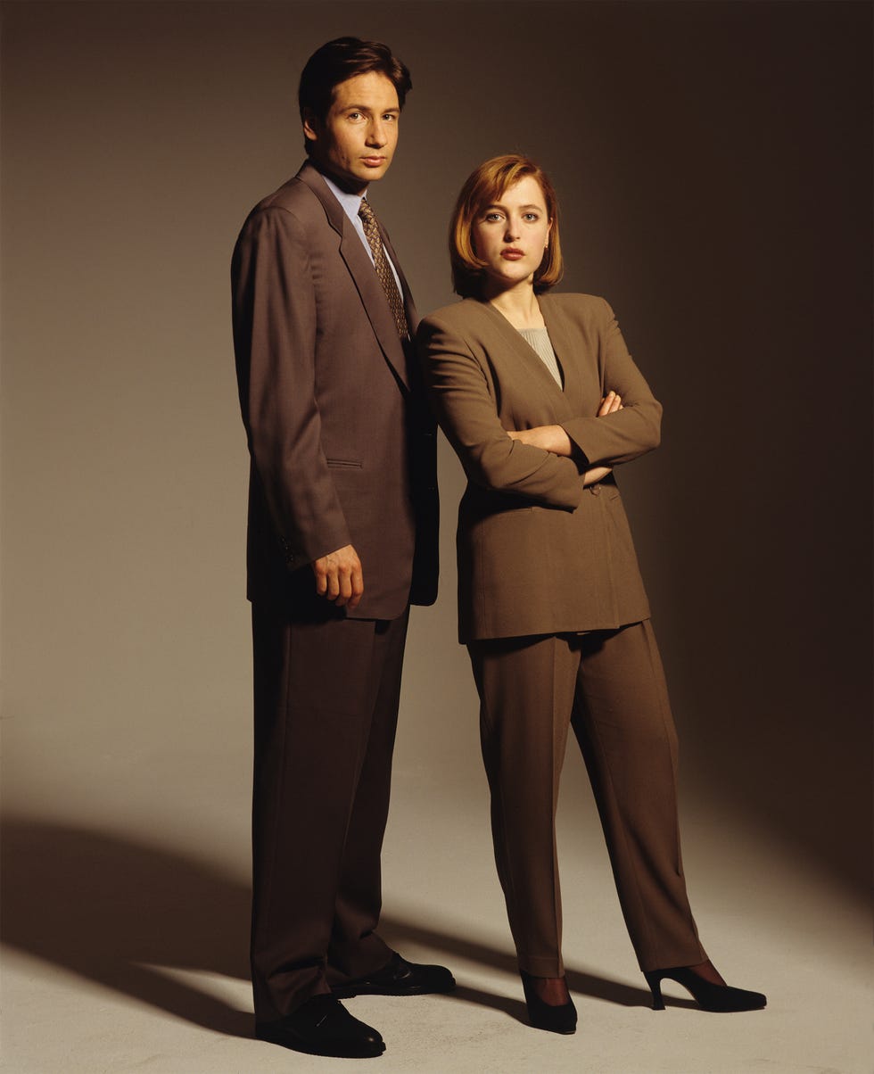 gillian anderson and david duchovny portrait session  expediente x