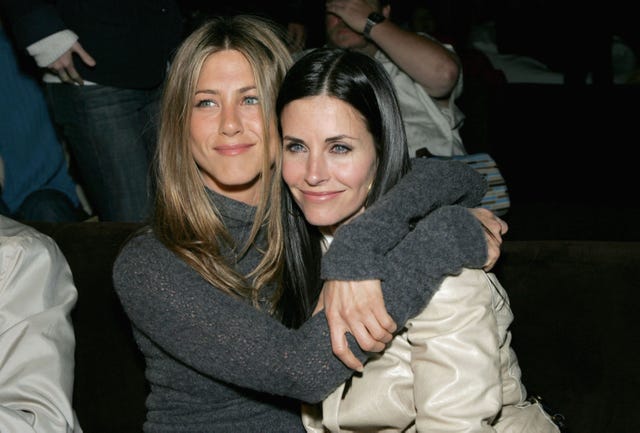 Jennifer Aniston en Courteney Cox bij de LA Premiere Of "The Tripper" - After Party