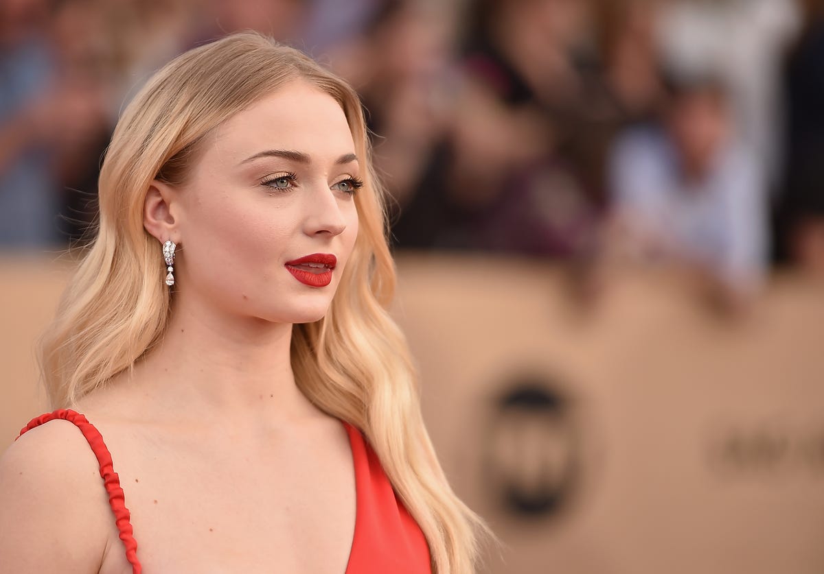 Sophie Turner teve a melhor reação de fã ao conhecer Justin Bieber