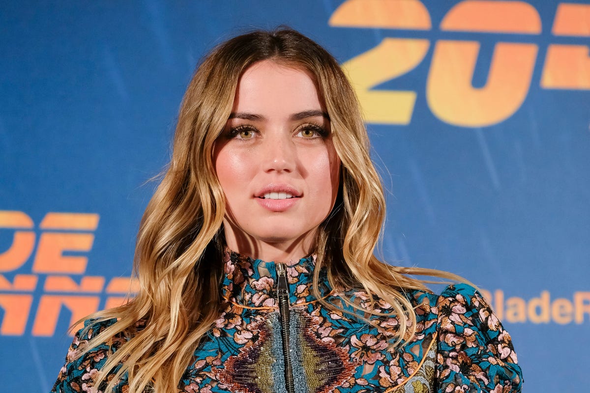 Inside 'Blonde' Star Ana De Armas' Relationship History