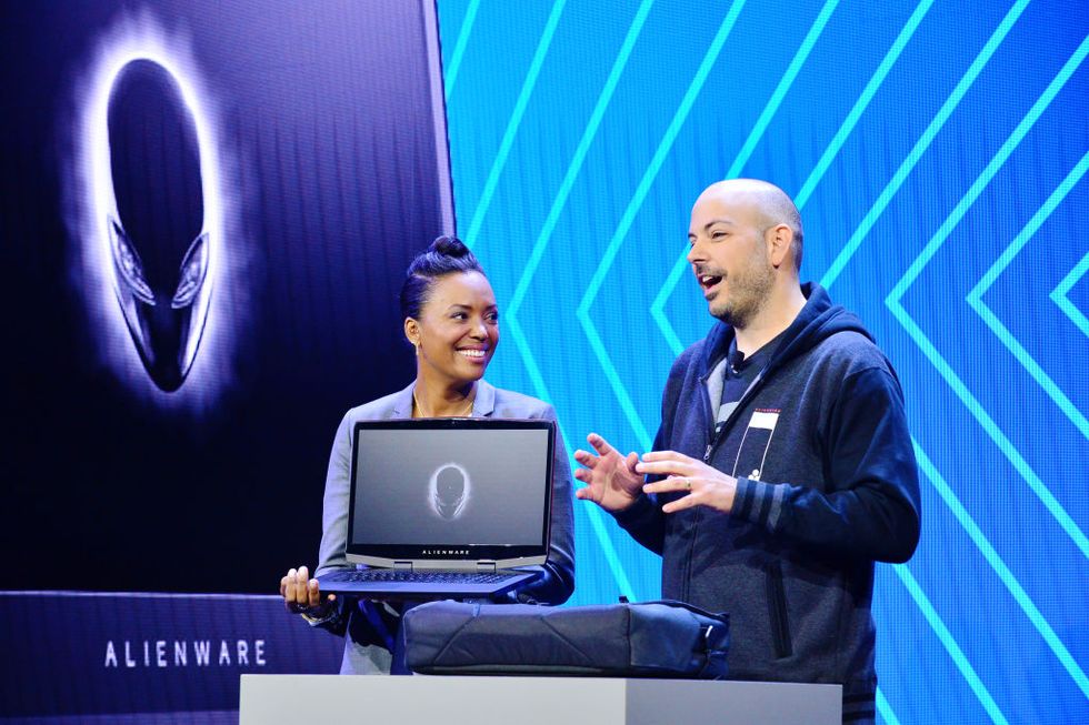 actress and director aisha tyler join dellexperience at ces 2019