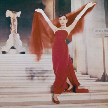 audrey in the louvre