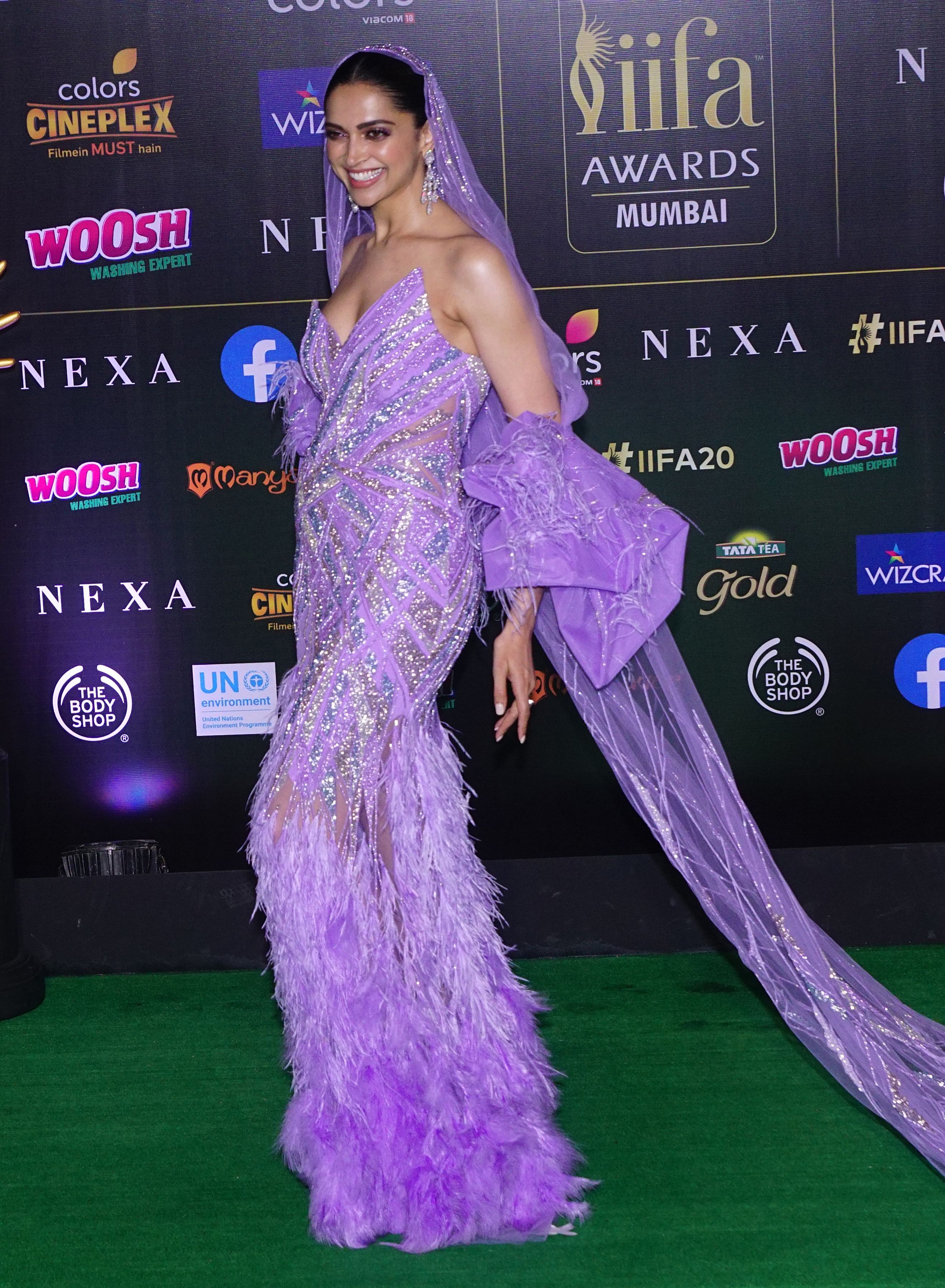 Deepika Padukone  Deepika padukone style, Celebrity fashion