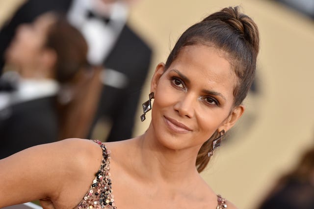 Halle Berry at 24th Annual Screen ActorsÊGuild Awards - Arrivals