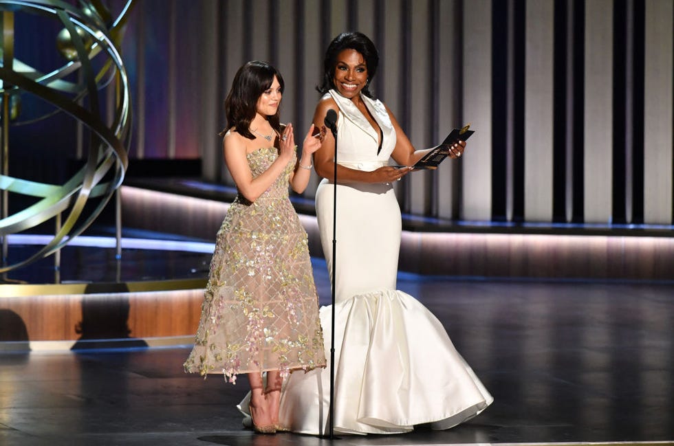 us entertainment tv awards emmy show