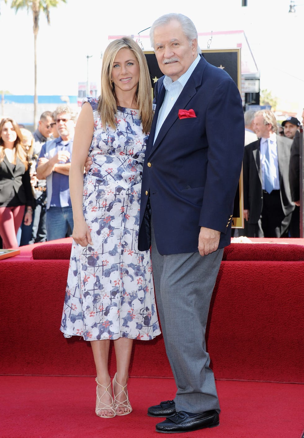 jennifer aniston honored with star on the hollywood walk of fame