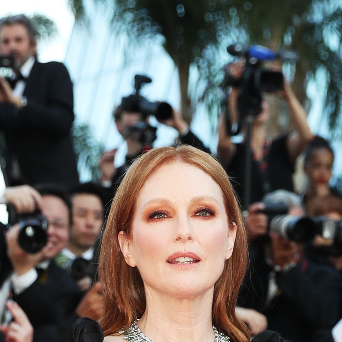 Julianne Moore, 61, Stuns in Plunging Neckline Gown at Cannes Film Festival