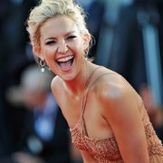 kate hudson abs arms legs workout instagram videos
