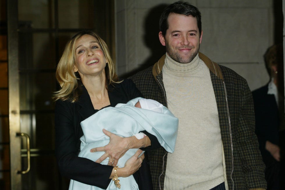 sarah jessica parker and matthew broderick leave hospital with baby boy