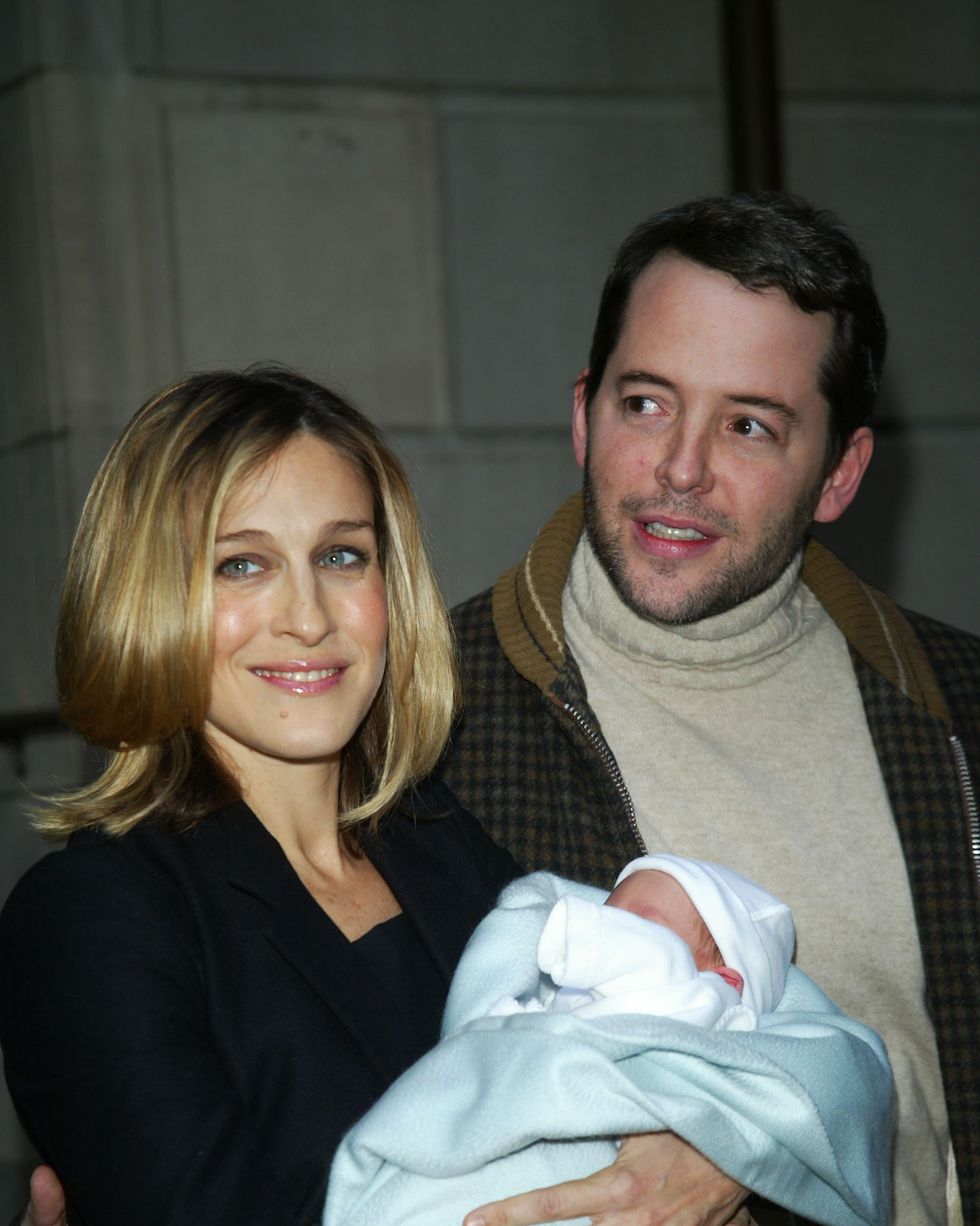 sarah jessica parker and matthew broderick leave hospital with baby boy