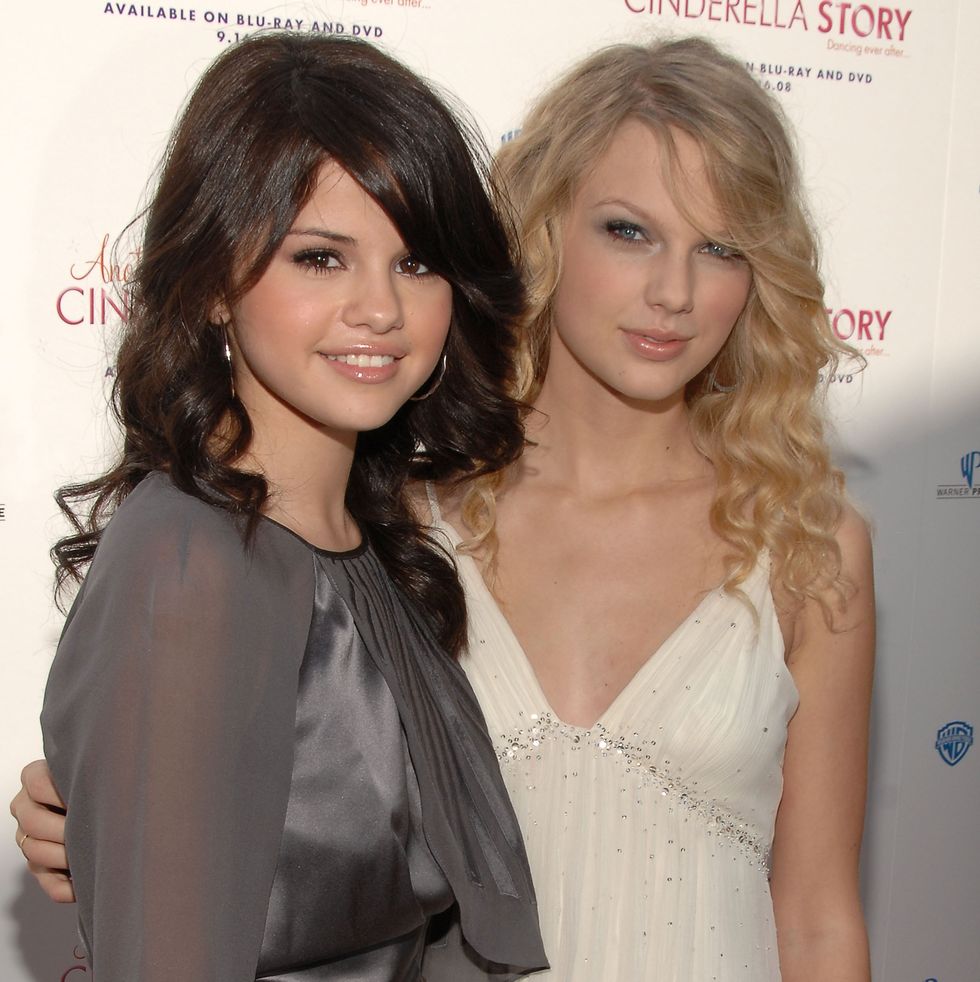 Schoolgirl Uniform Shemale Porn - Selena Gomez and Taylor Swift's Complete Friendship Timeline