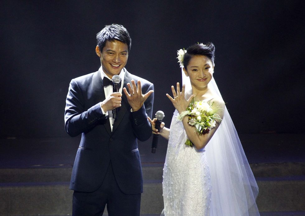 zhou xun's wedding during charity party in hangzhou