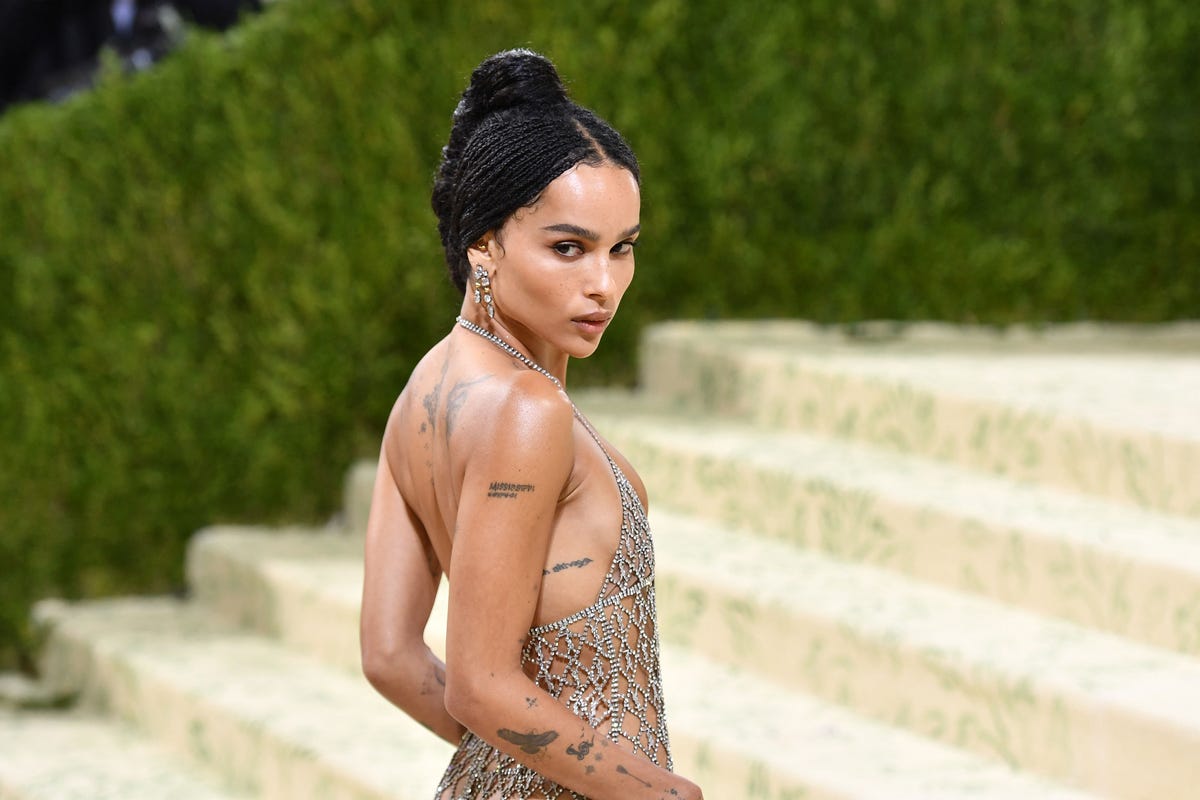 ZoÃ« Kravitz replies to critic calling her Met Gala look \