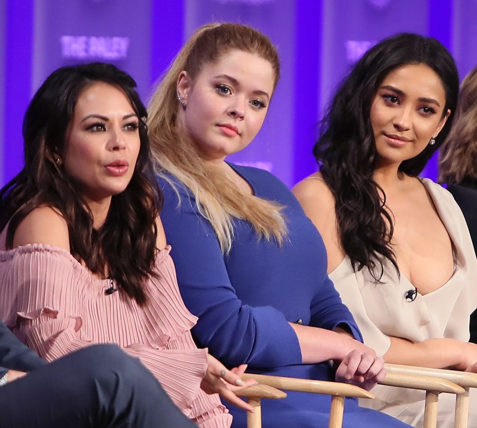 the paley center for media's 34th annual paleyfest los angeles   "pretty little liars"   inside