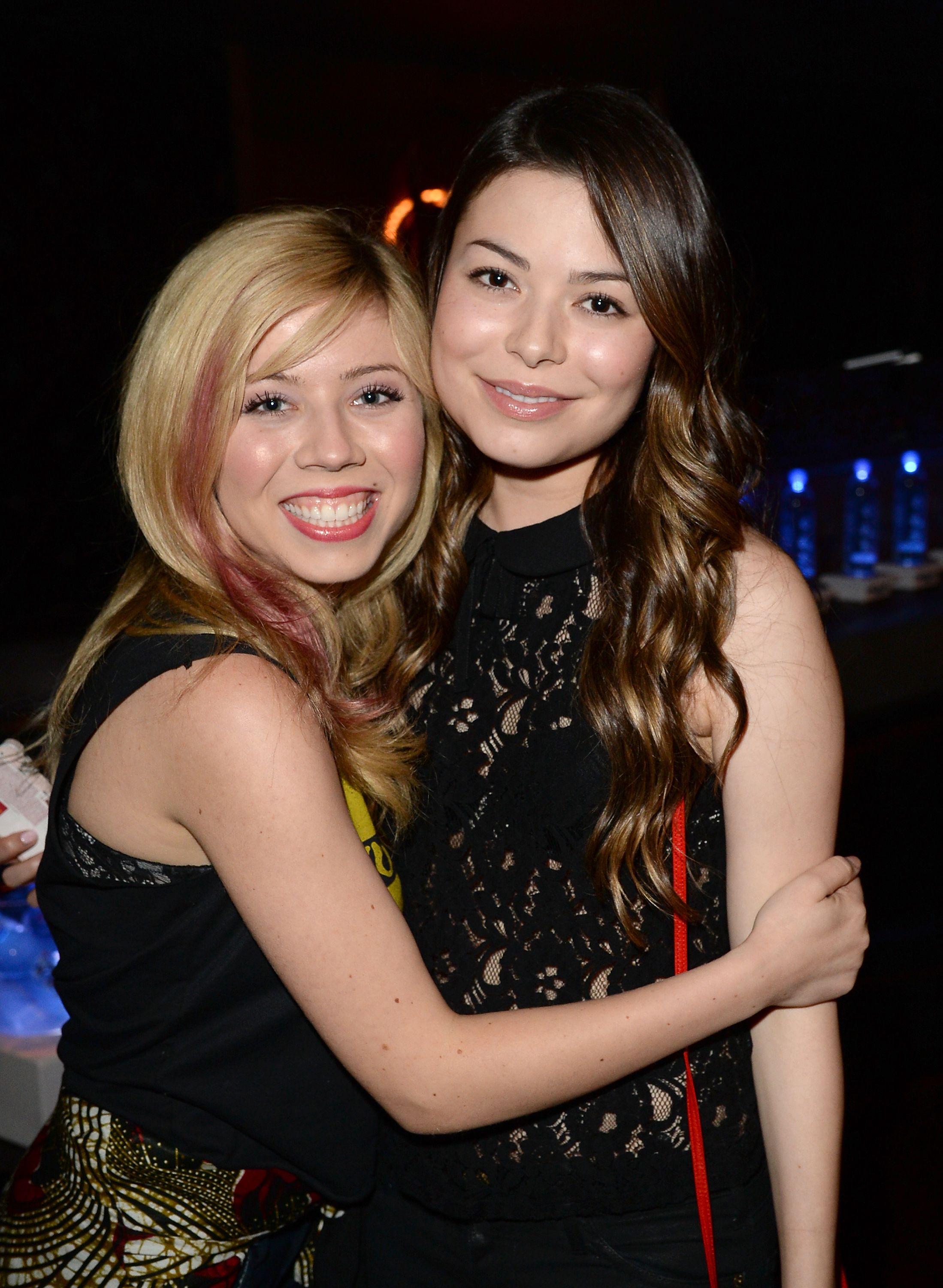 Jennette Mccurdy Porn Captions Anal - Miranda Cosgrove Says She Called Jennette McCurdy About \
