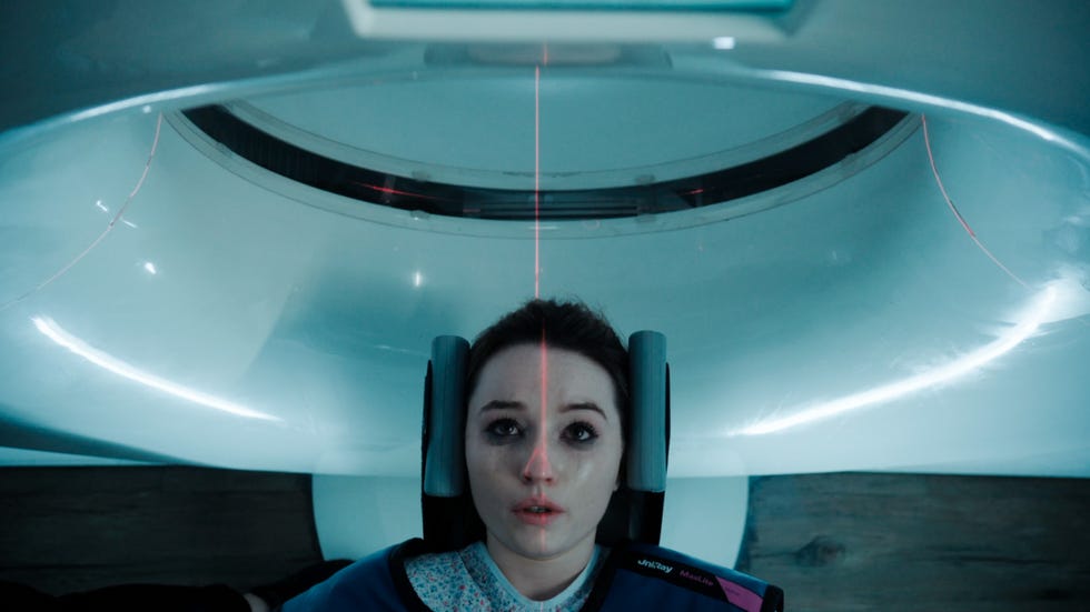 apple cider vinegar kaitlyn dever as belle in apple cider vinegar