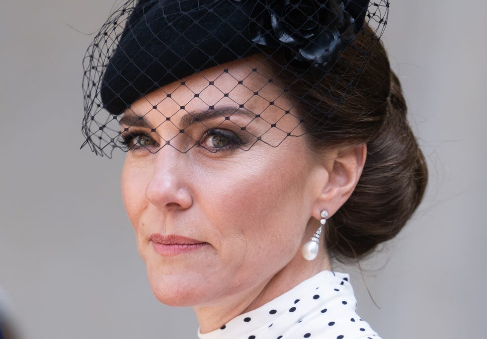 In Photos: Kate Middleton Wears Princess Diana's Earrings to VE Day  Commemorations