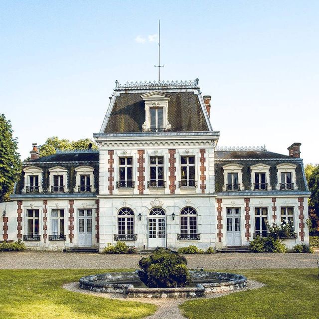 Estate, Building, Mansion, Property, Château, House, Palace, Architecture, Manor house, Stately home, 
