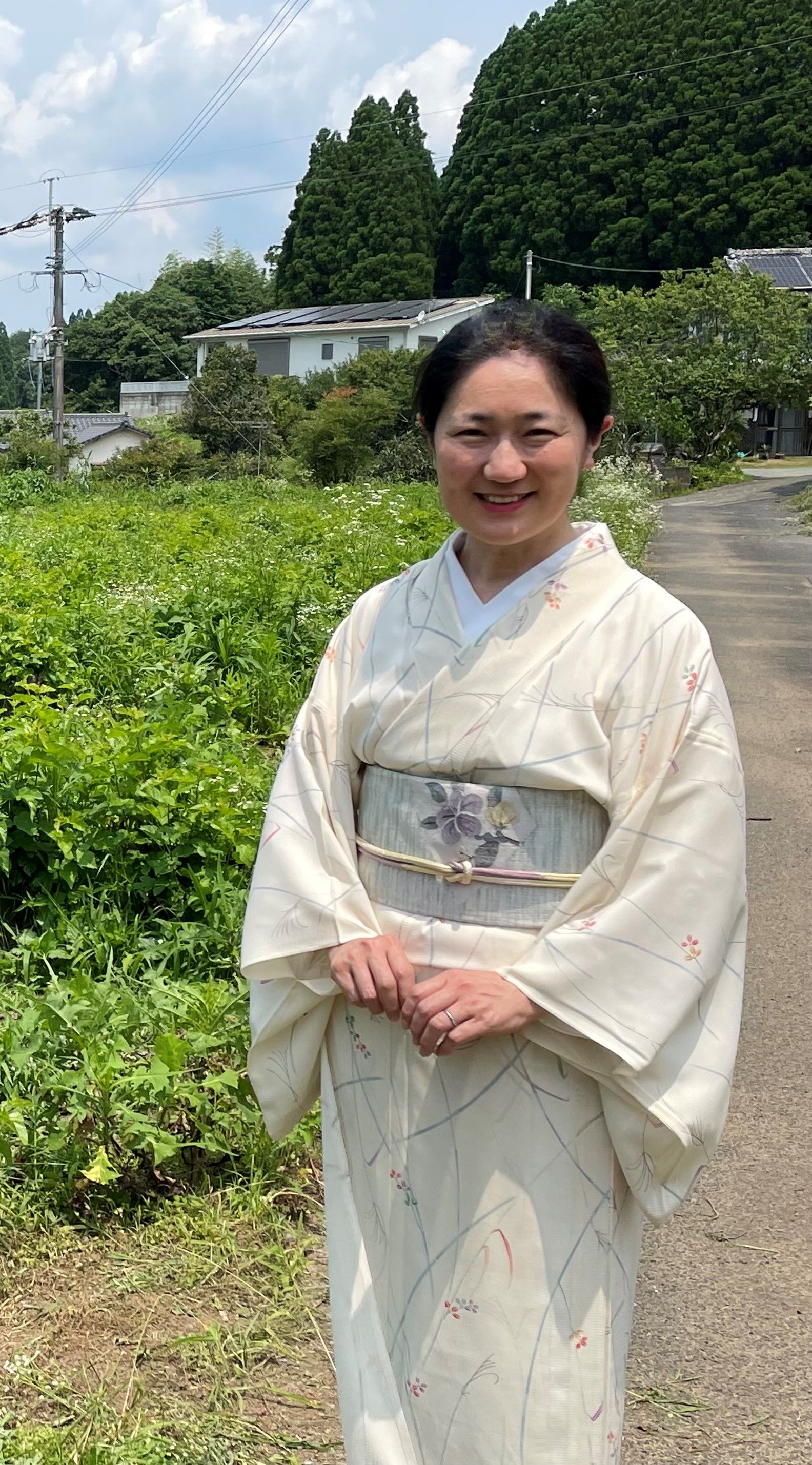 小学2年生、養蚕農家を訪ねる｜安達絵里子の「着物問わず語り」