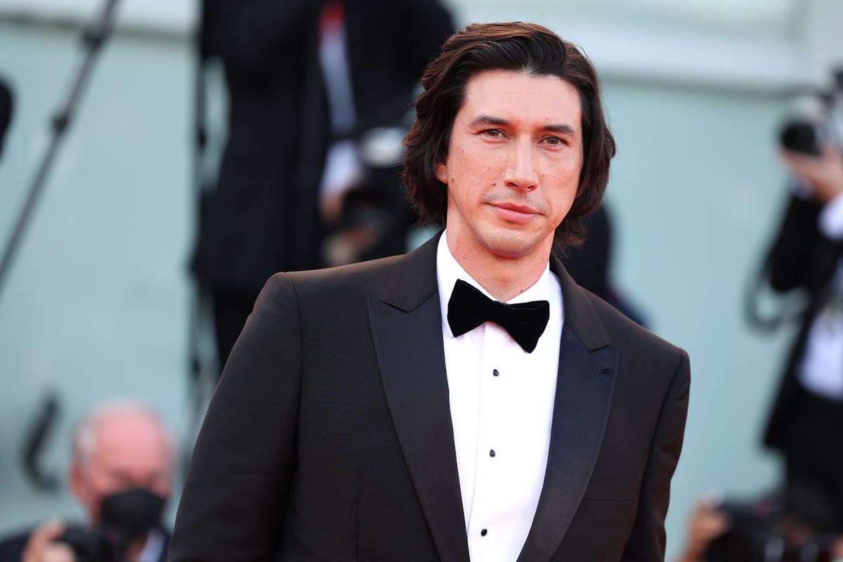 Ferrari, il nuovo poster del film con Adam Driver