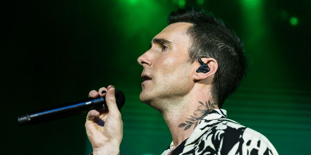Adam Levine se disculpa con sus fans por mal concierto en Chile