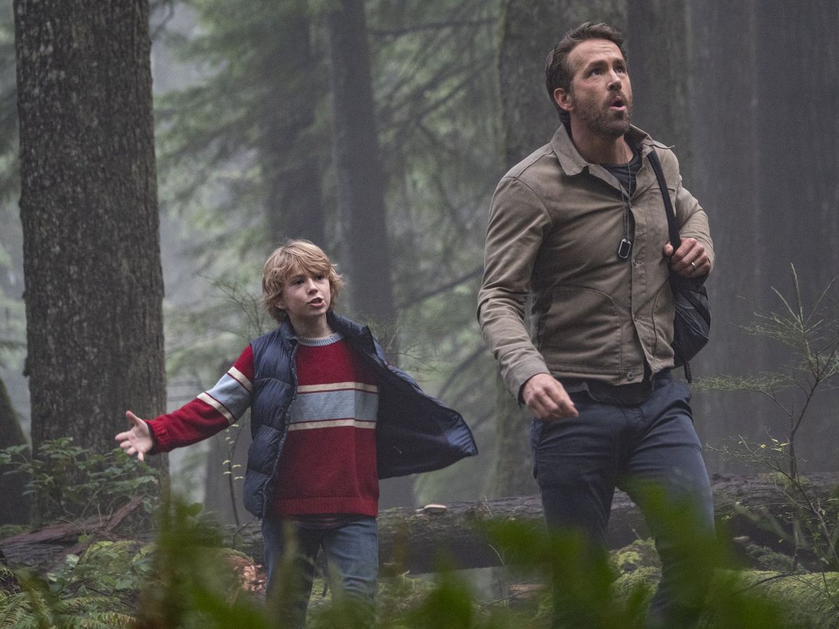 The Adam Project: Ryan Reynolds & Mark Ruffalo Raise The Buzz By Sharing  Exciting Stills From The Film