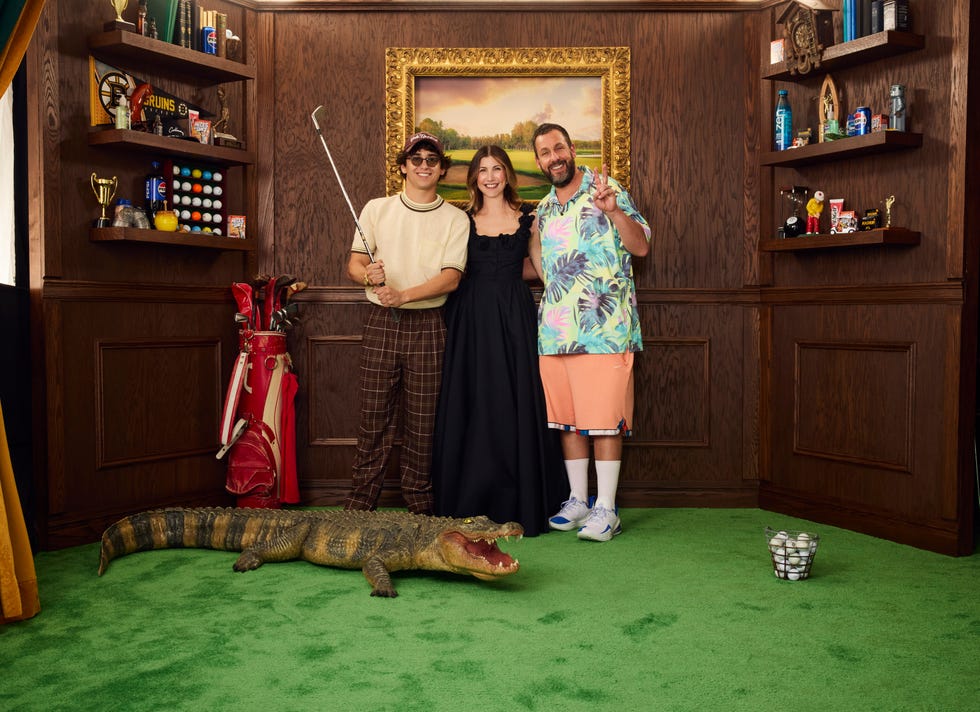 adam sandler, jackie sandler e marcello hernandez alla première di 
