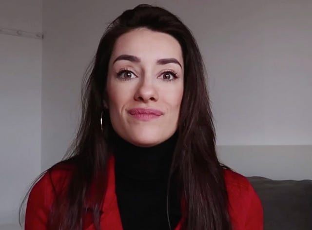 Face, Hair, Eyebrow, Lip, Forehead, Facial expression, Cheek, Chin, Hairstyle, Head, 