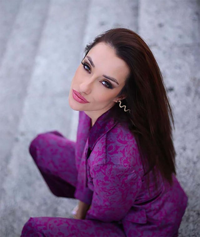 adara molinero