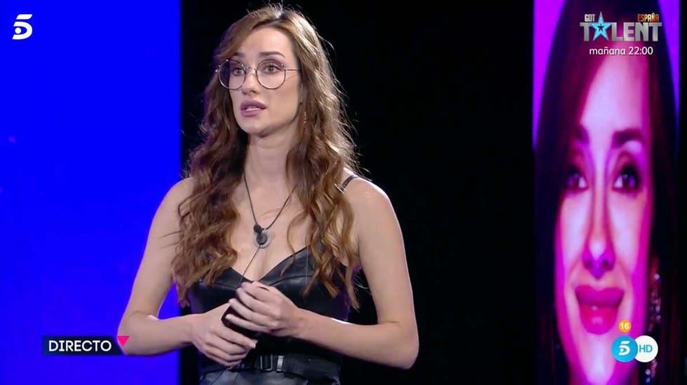 adara molinero