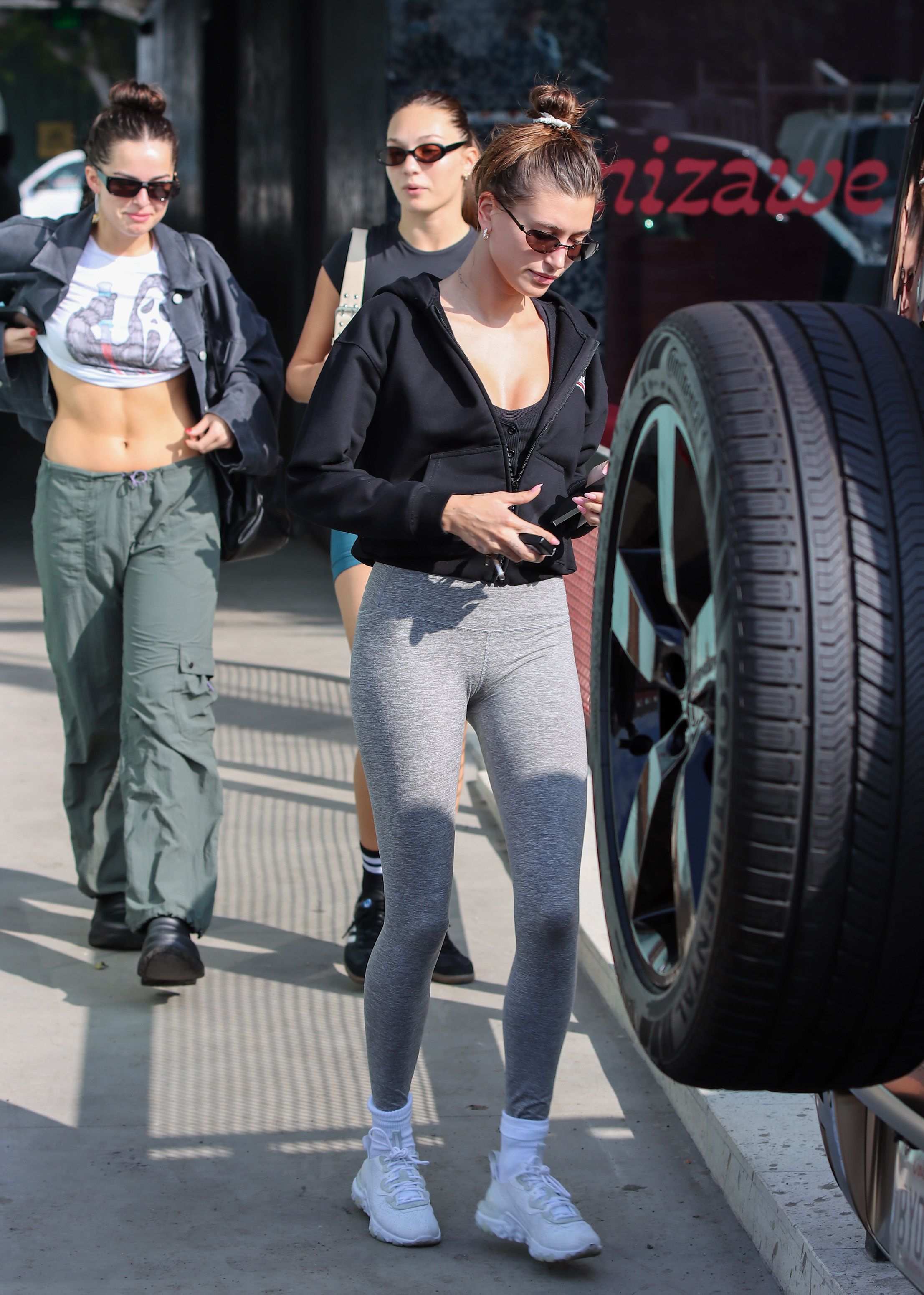 What to Wear with Grey Sweatpants According to Hailey Bieber