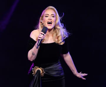 adele singing on stage