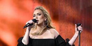 adele reveals the reason she's started therapy again