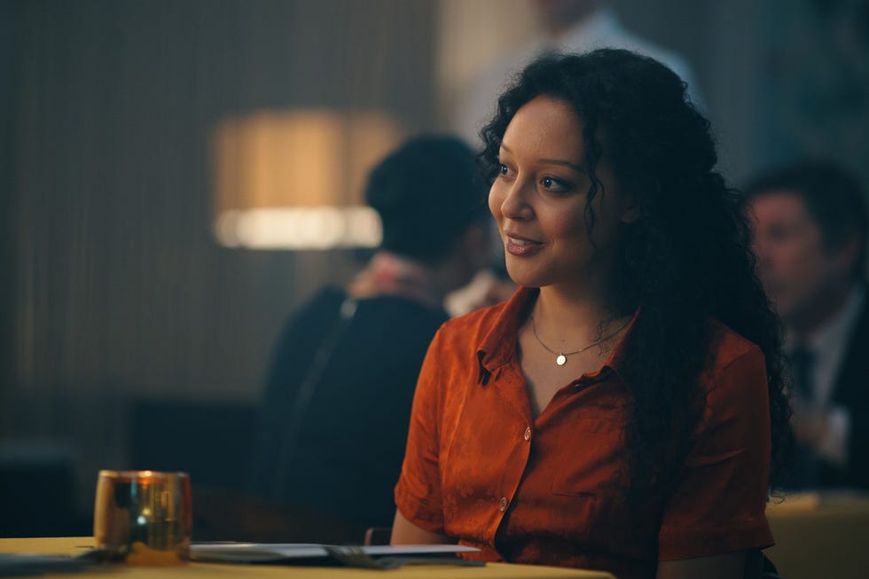 adelle leonce as phoebe taylor in discovery of witches season 2