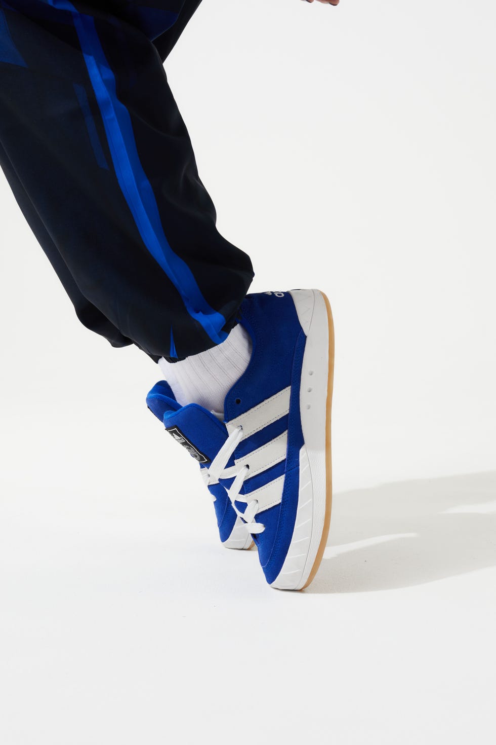 adidas Originals推出ADIMATIC atmos Blue鞋！復刻ADIMATIC經典鞋